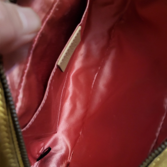 Authentic Gucci Pearl Studded GG Marmont camera bag - Picture 10 of 15